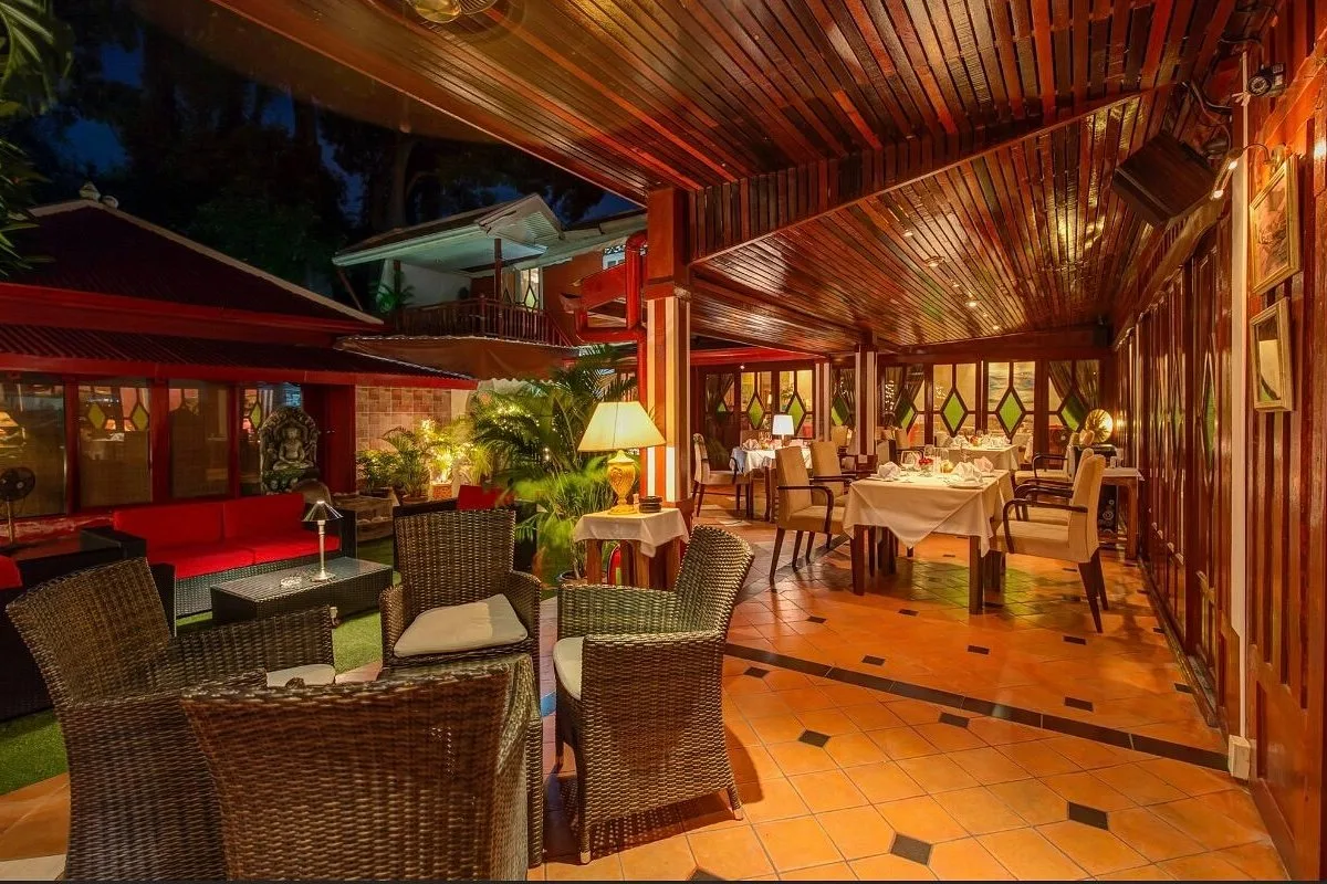 Cafe des Amis live-music bar, Pattaya