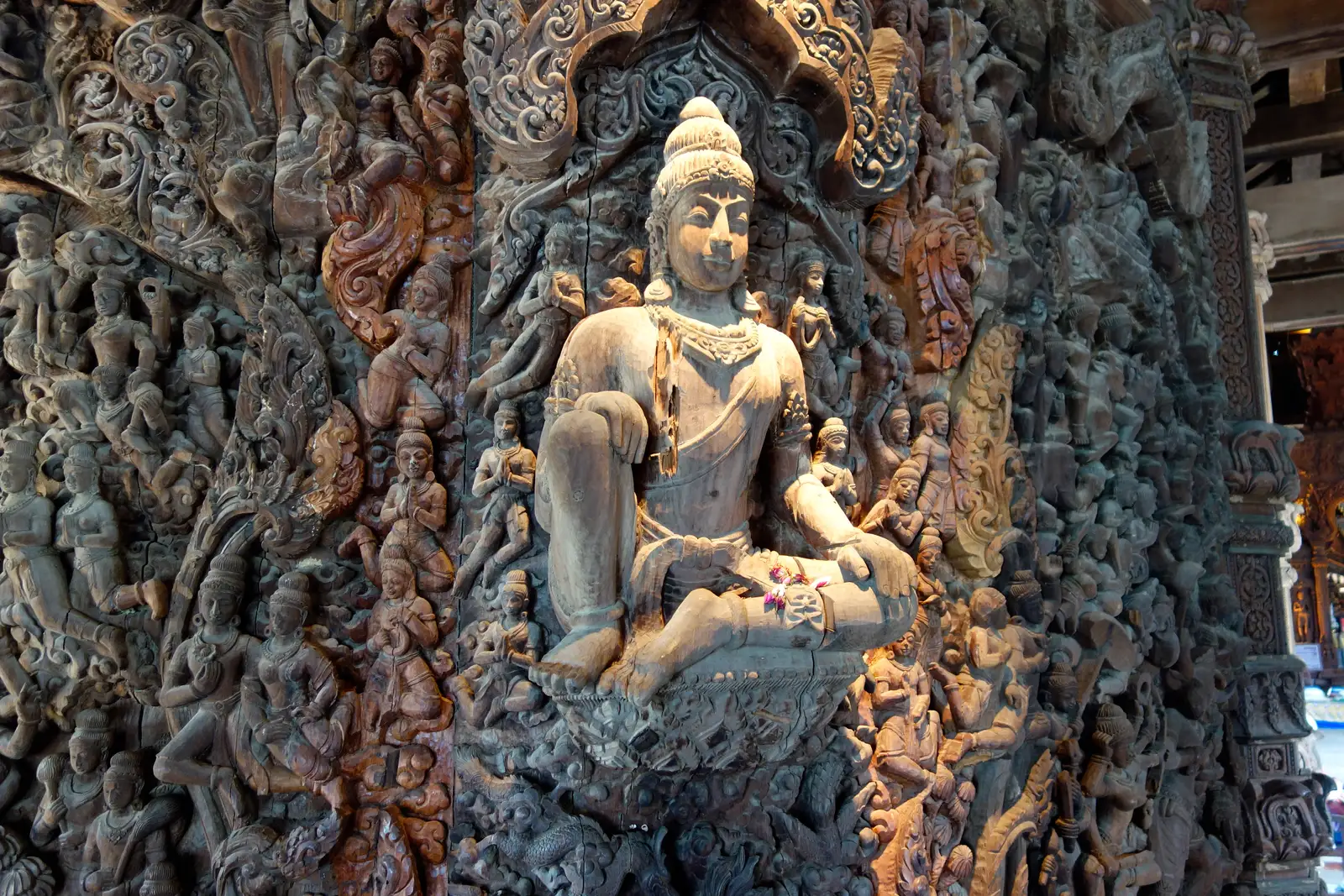 The carved interior and guided walk, Pattaya