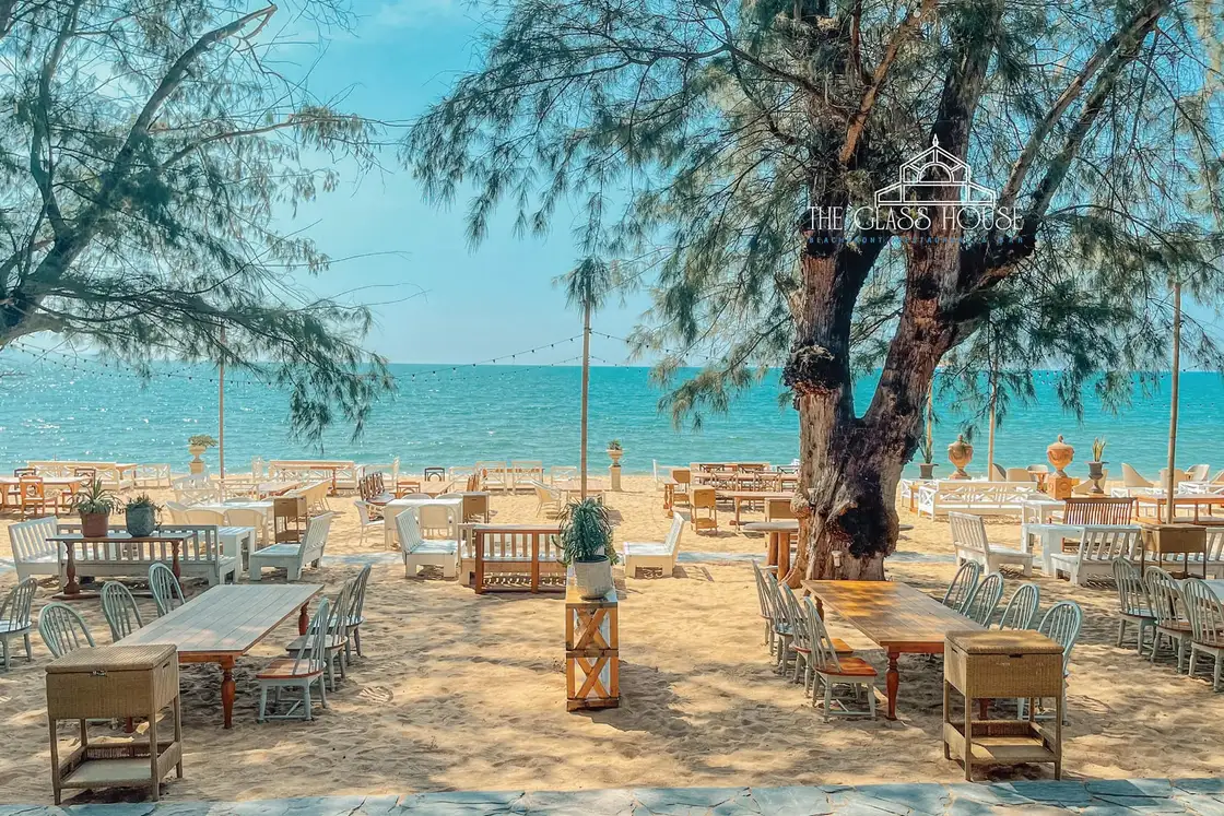 The Glass House Beachfront, Pattaya