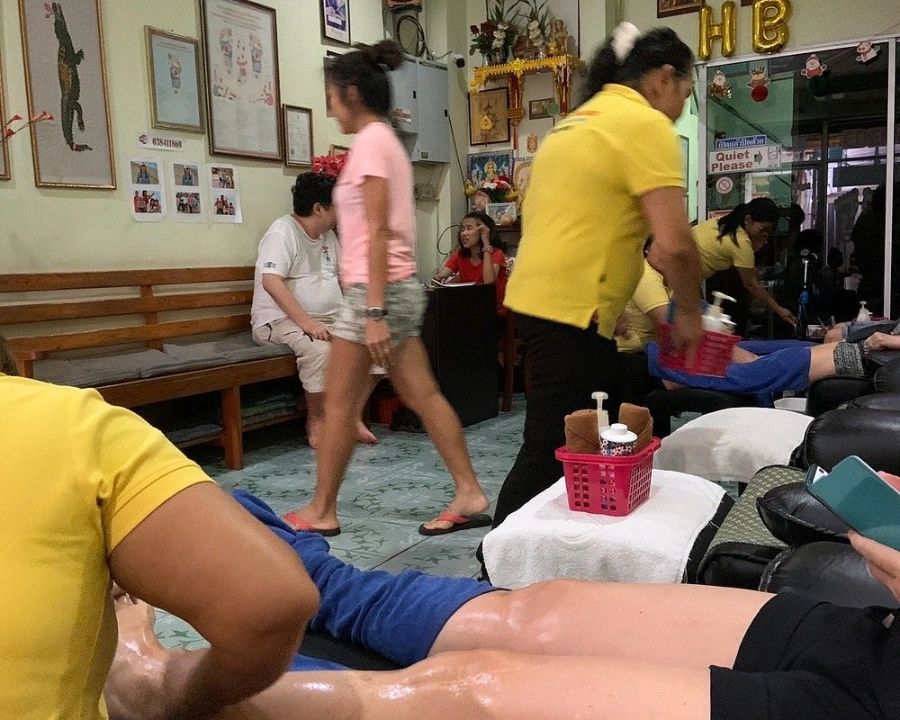 Relaxation area at Poo Na Health Massage